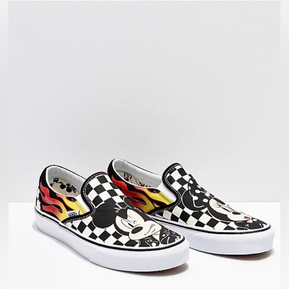 Disney Mickey Vans Women’s Size 7